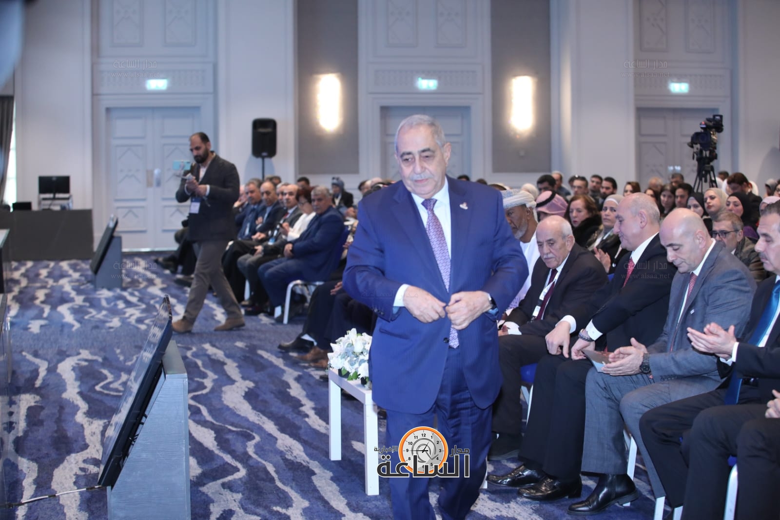 Madar Al-Saa Images 0.04561779075322536