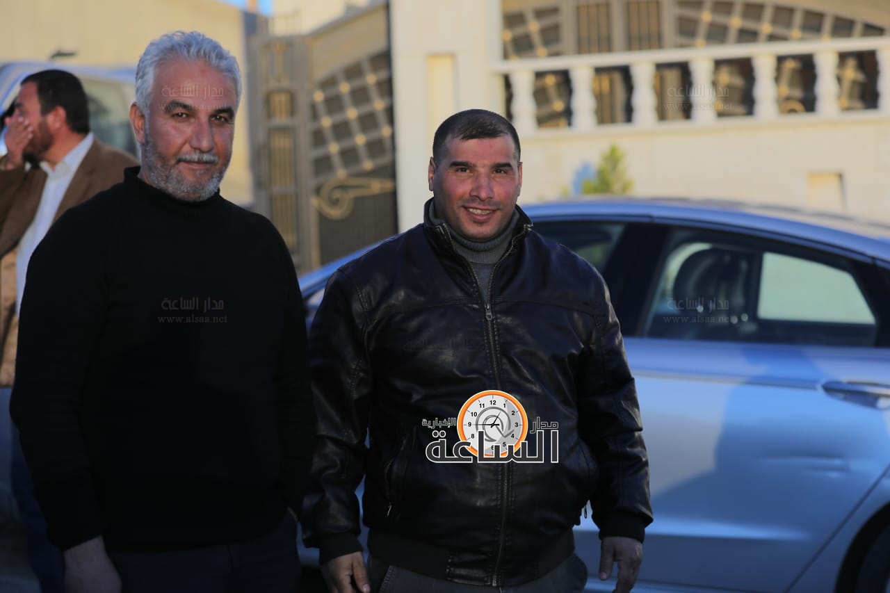 Madar Al-Saa Images 0.8740432144869037