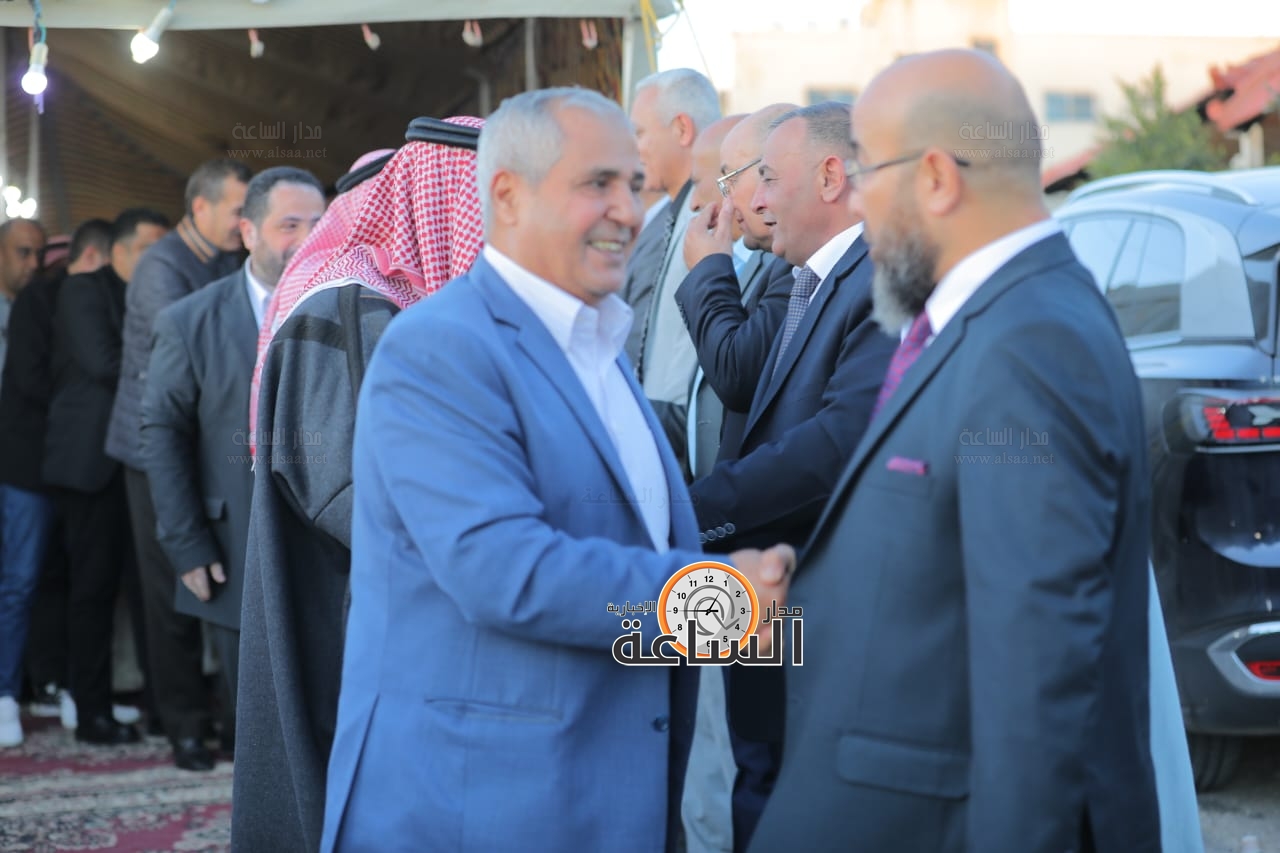 Madar Al-Saa Images 0.4362686538089069