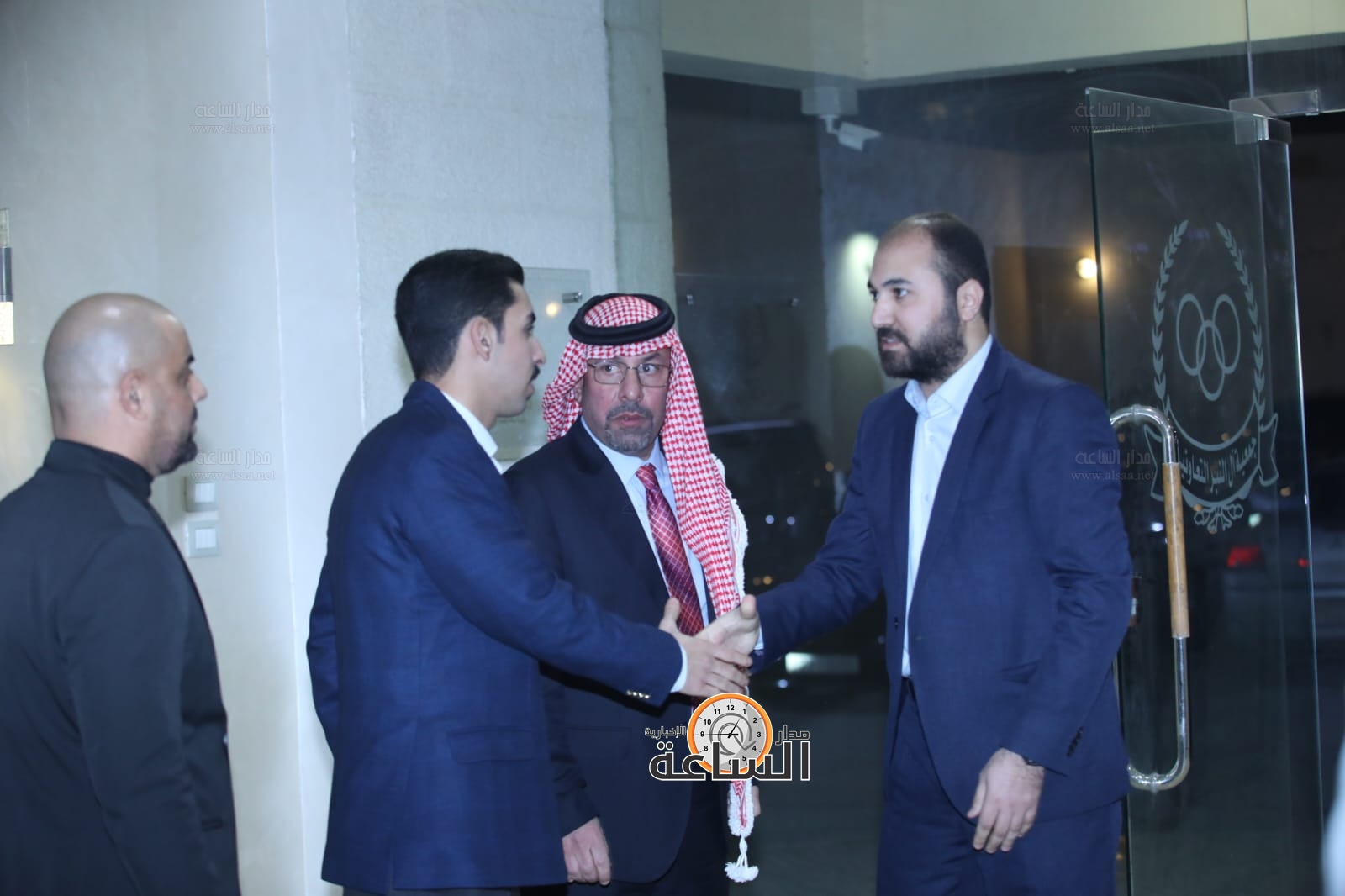 Madar Al-Saa Images 0.44297565246669346