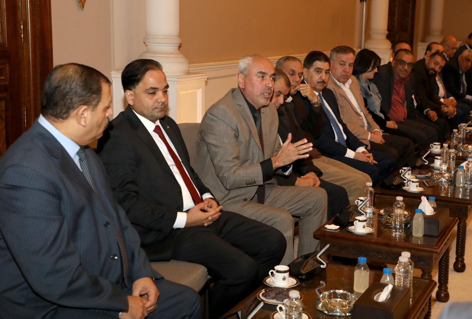 Madar Al-Saa Images 0.9032417058465716