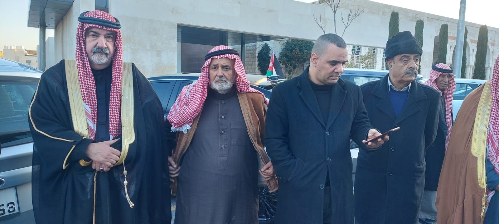 Madar Al-Saa Images 0.35822647795881535