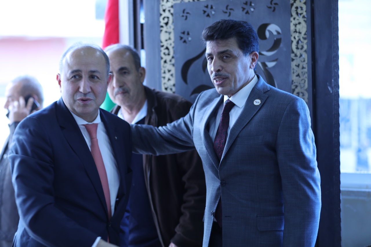 Madar Al-Saa Images 0.1258851758238746