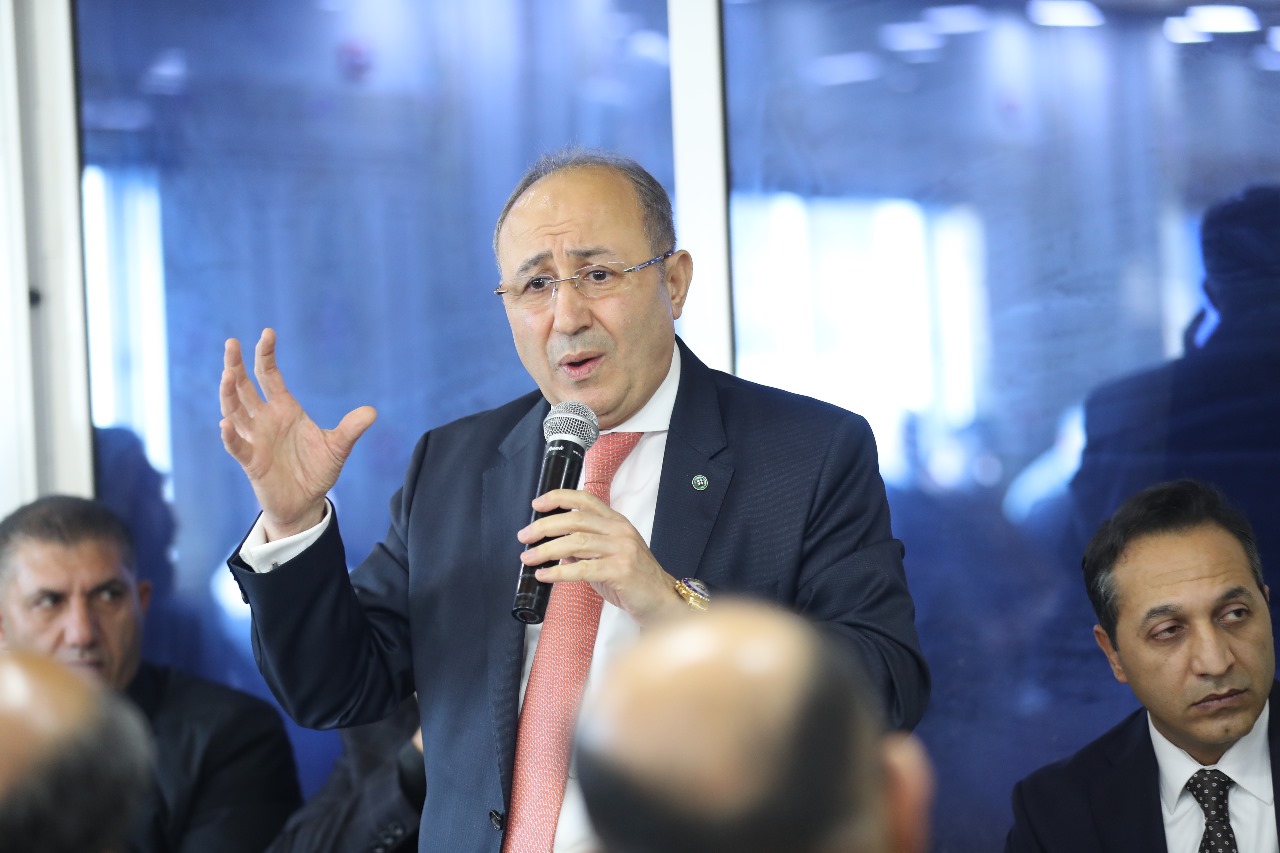 Madar Al-Saa Images 0.7697789503336299