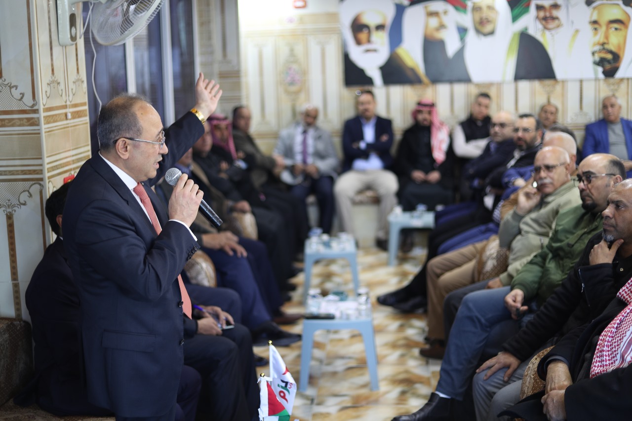 Madar Al-Saa Images 0.45647405483238424