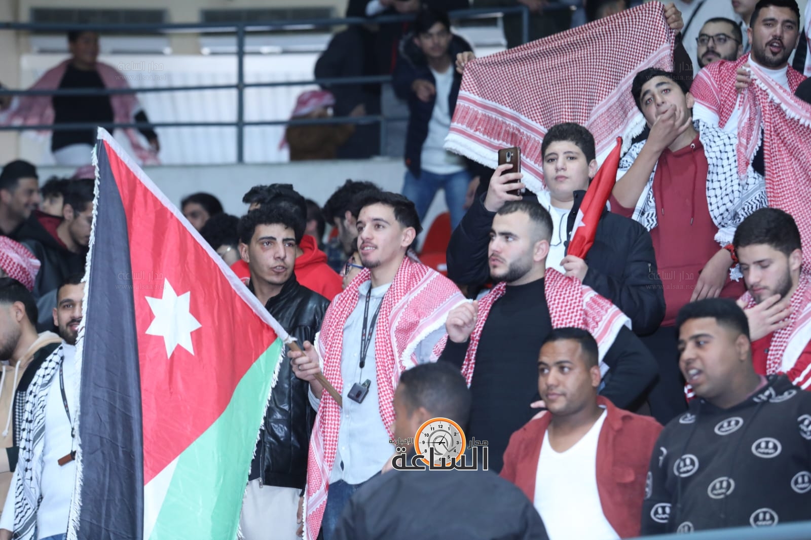 Madar Al-Saa Images 0.7093207864254354