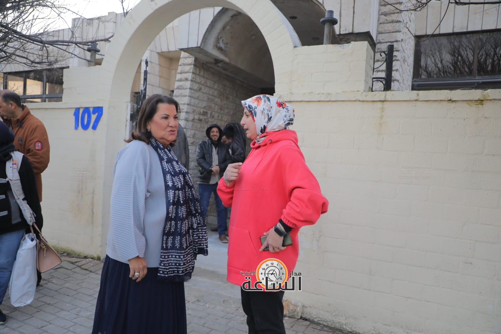 Madar Al-Saa Images 0.747297259794379