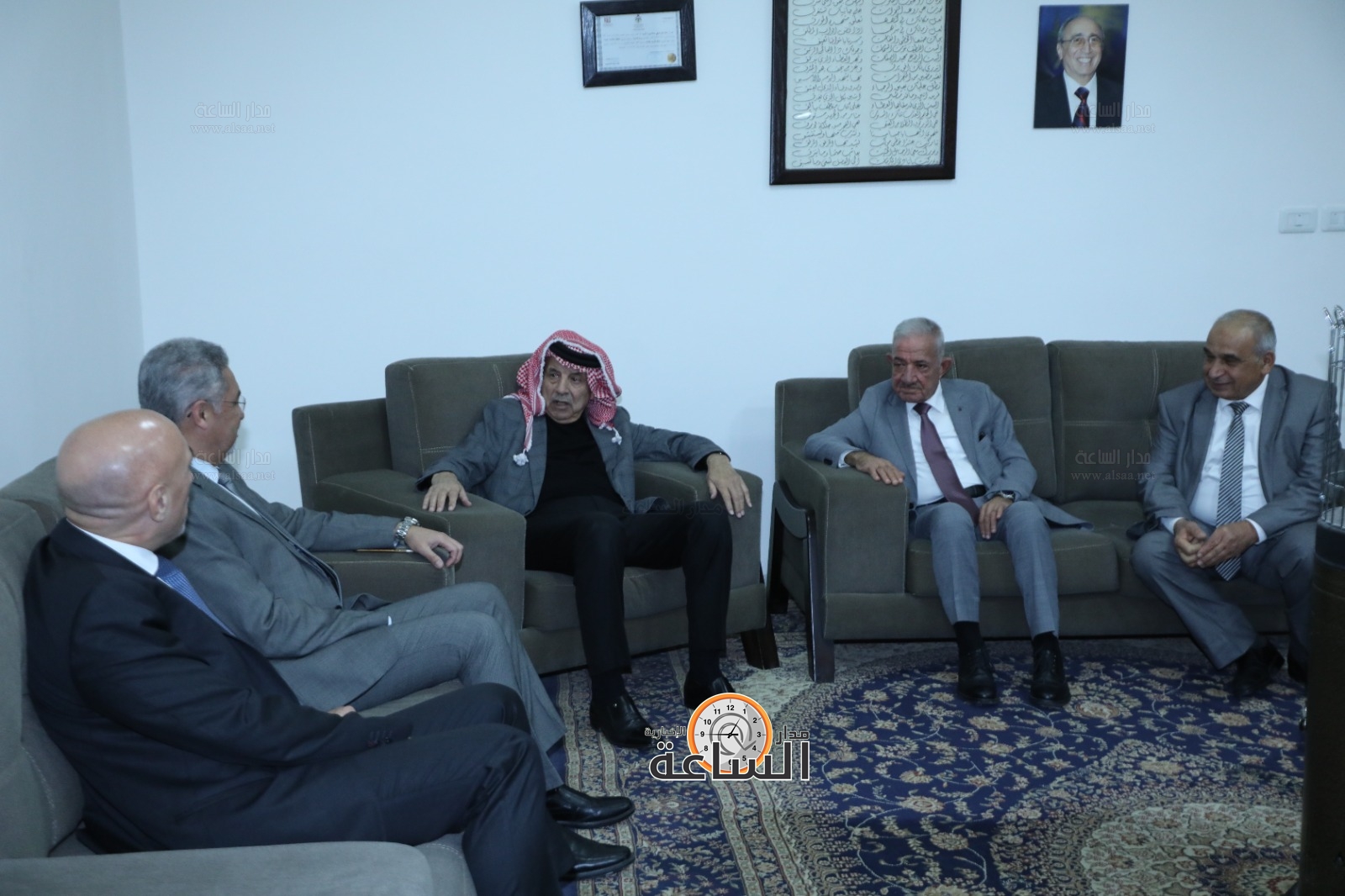 Madar Al-Saa Images 0.8488523135577735