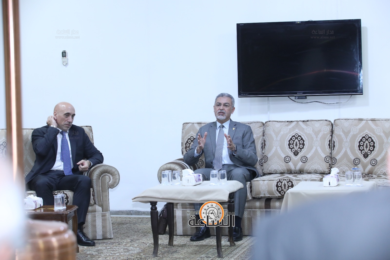 Madar Al-Saa Images 0.054730511392231396