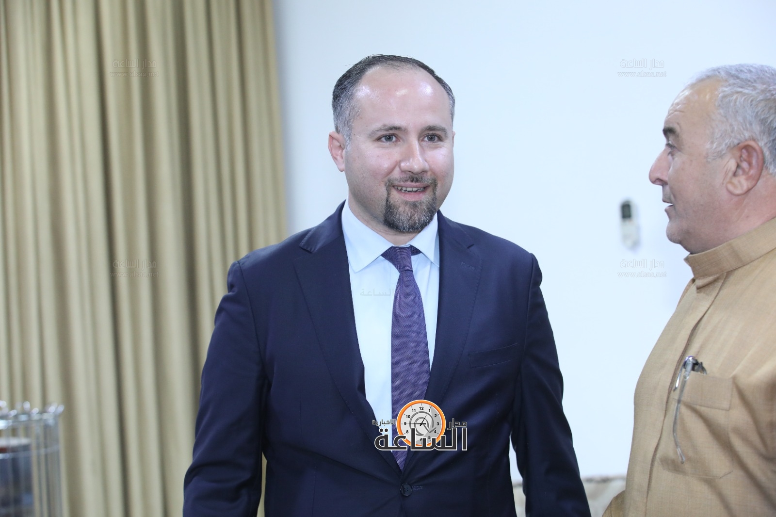 Madar Al-Saa Images 0.8814552511901648