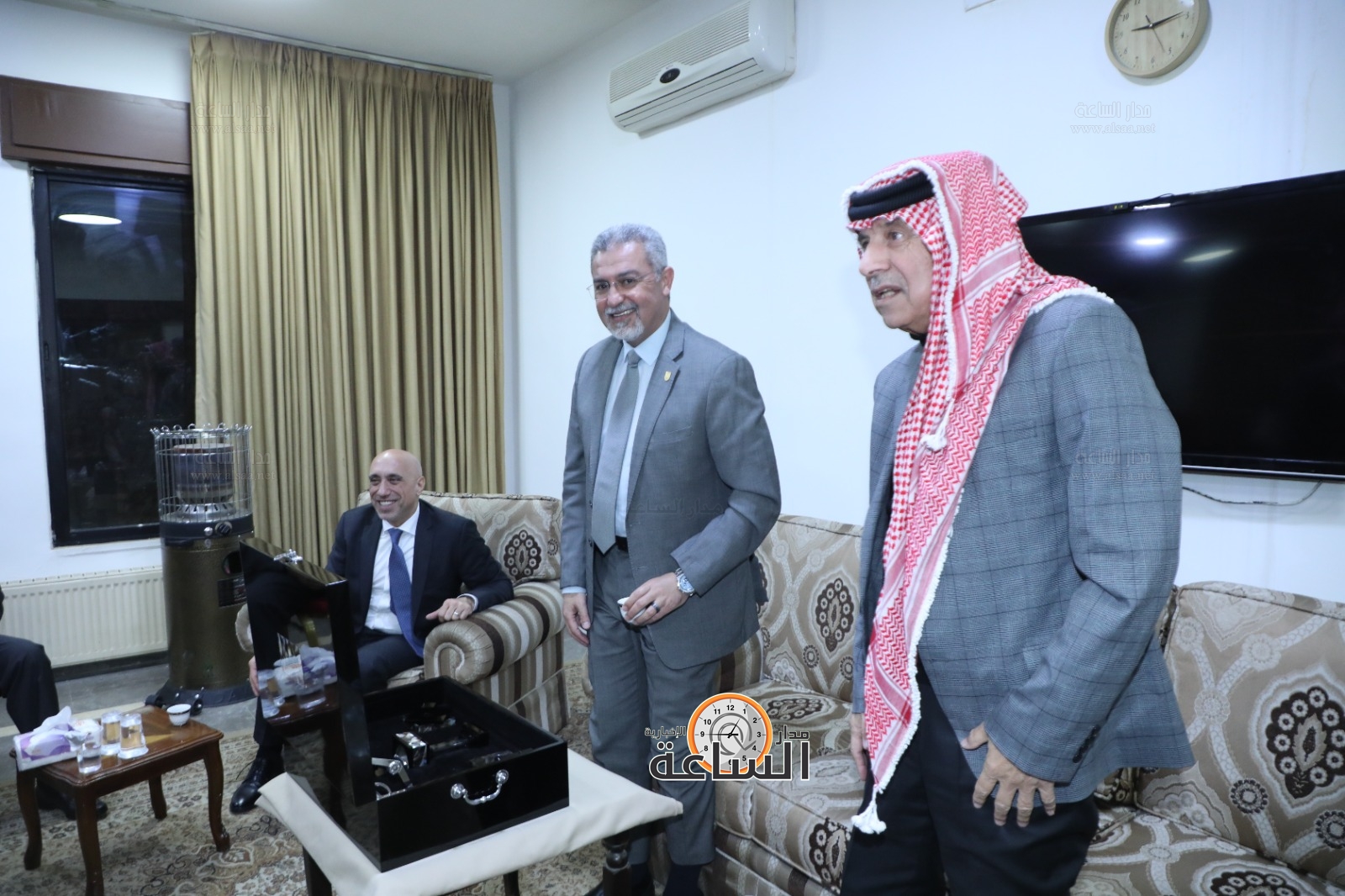 Madar Al-Saa Images 0.9393972768089491