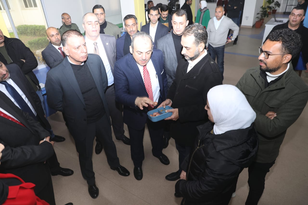 Madar Al-Saa Images 0.02463641307876352