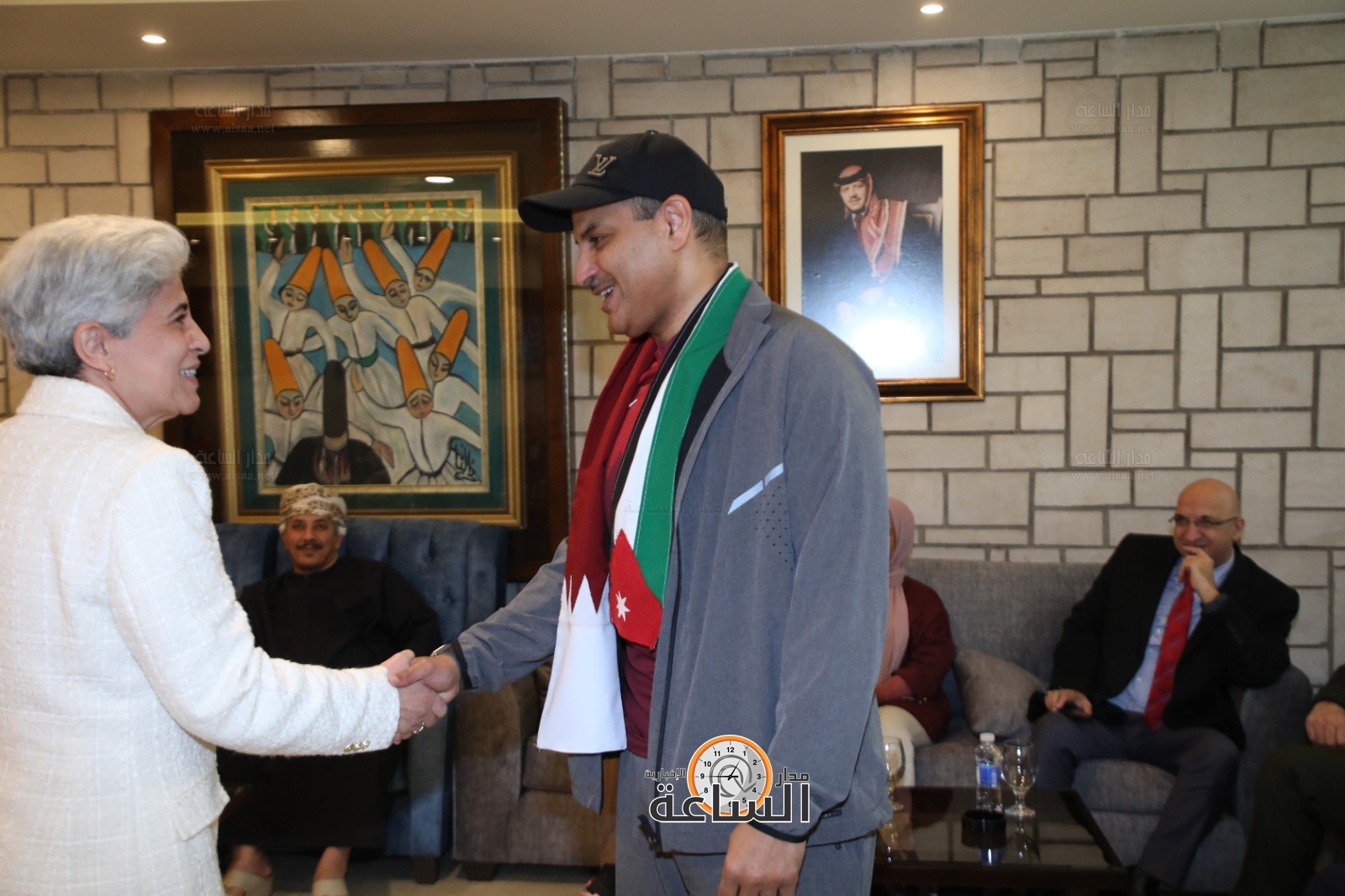 Madar Al-Saa Images 0.28085710515112705