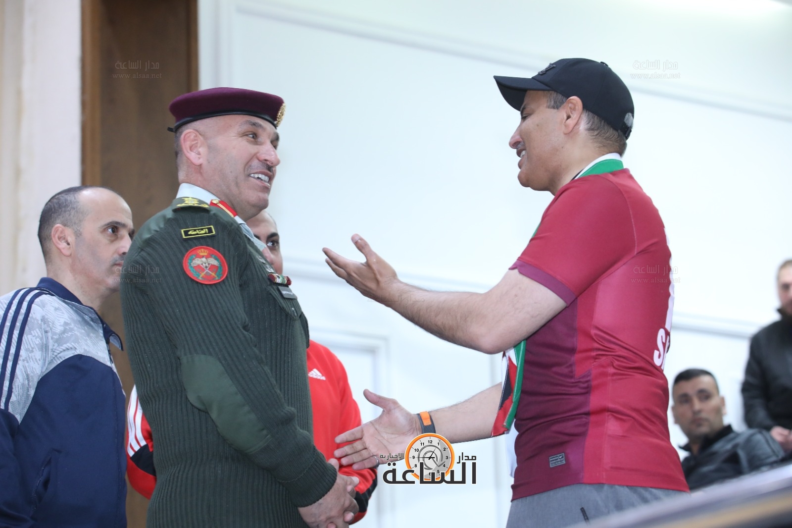 Madar Al-Saa Images 0.2572981338915654