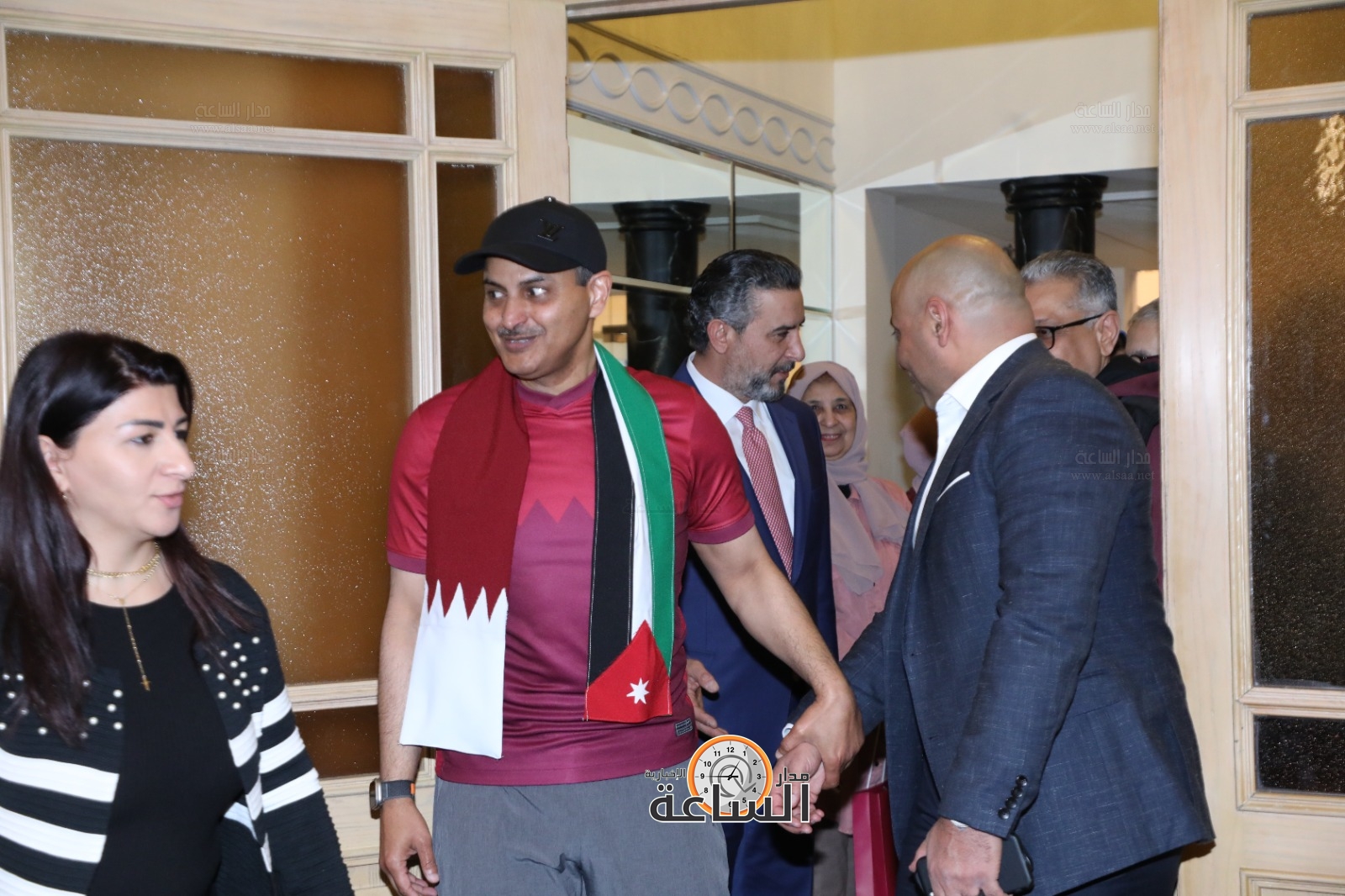 Madar Al-Saa Images 0.5150376783668908