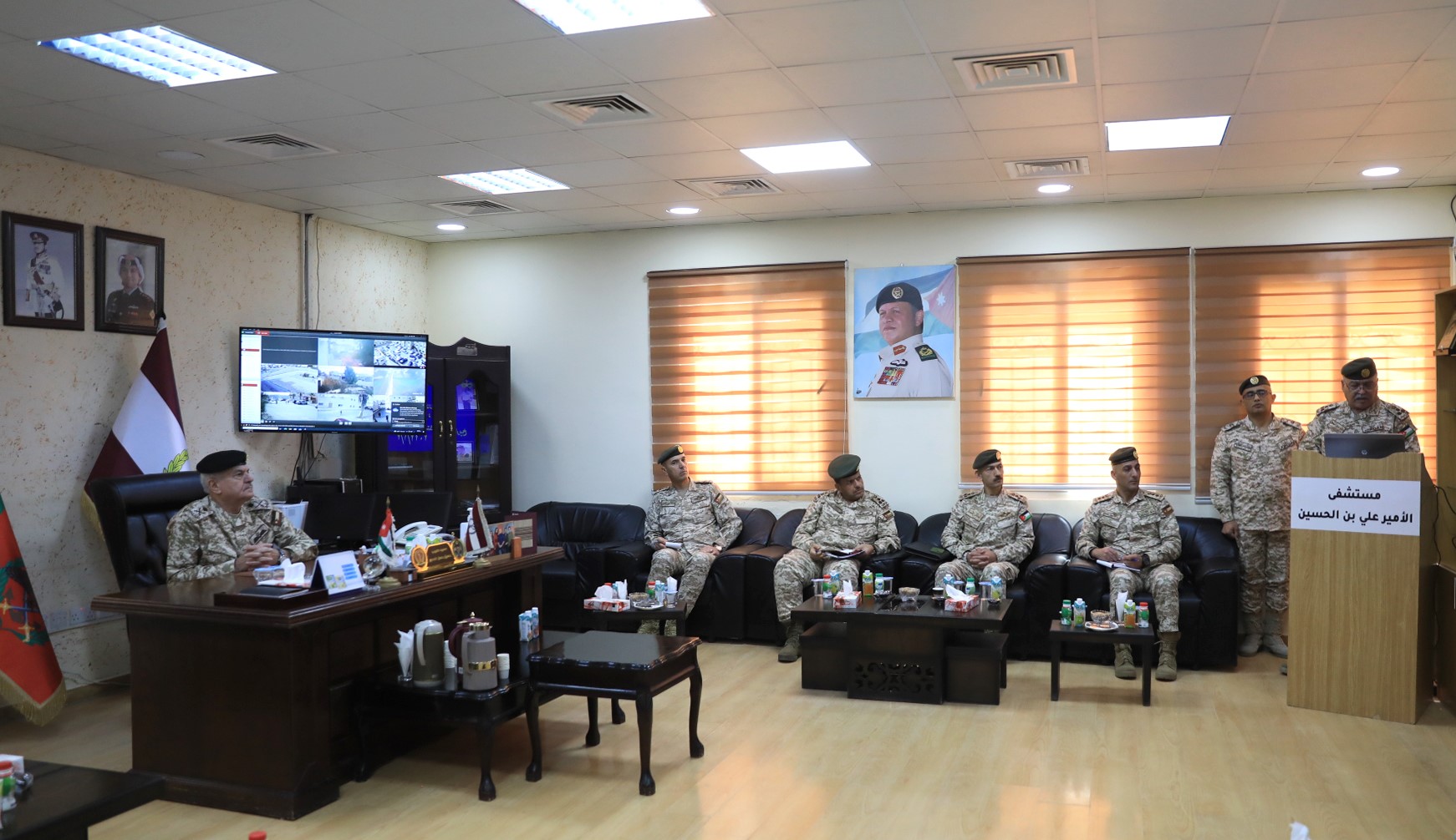 Madar Al-Saa Images 0.2140252540290093