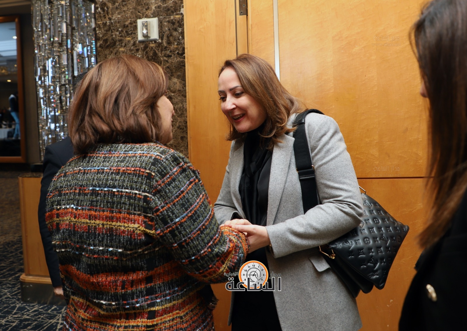 Madar Al-Saa Images 0.8468683303923501