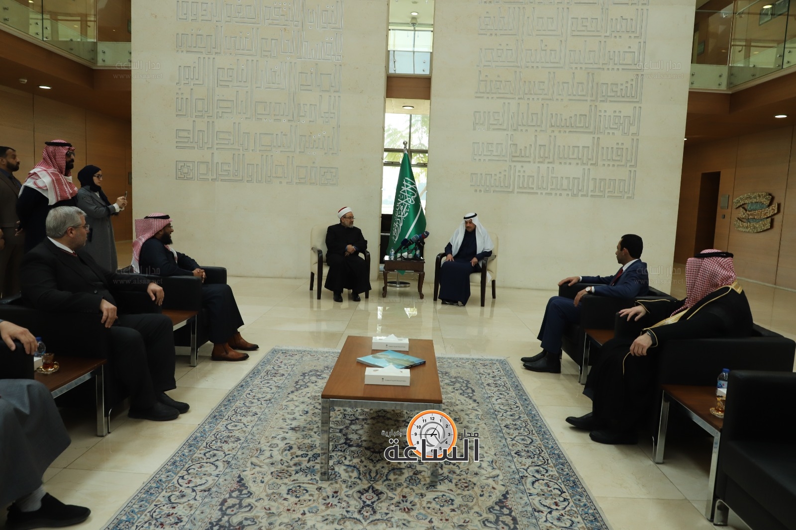 Madar Al-Saa Images 0.2624527717175318