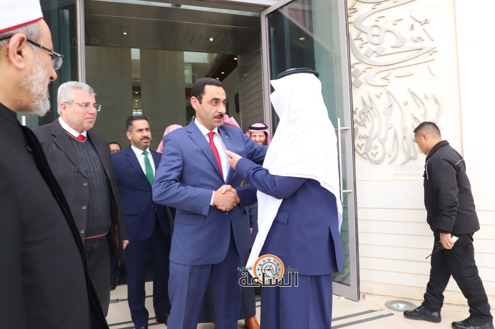 Madar Al-Saa Images 0.6295997284137509