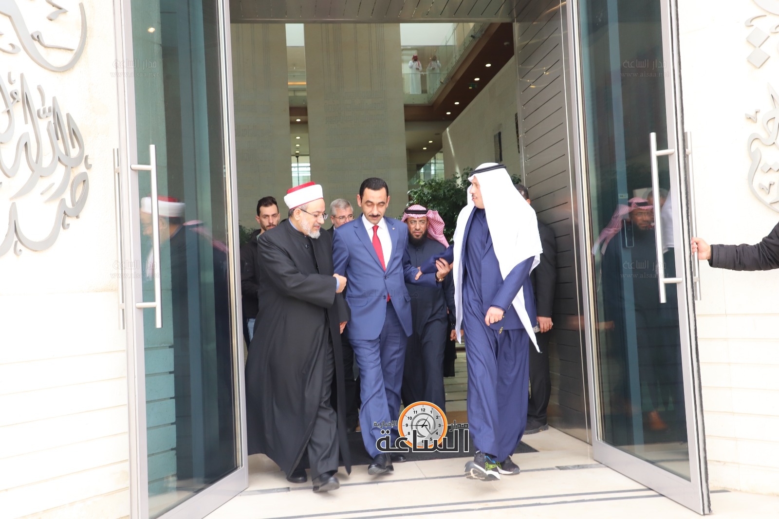 Madar Al-Saa Images 0.48654050609102373