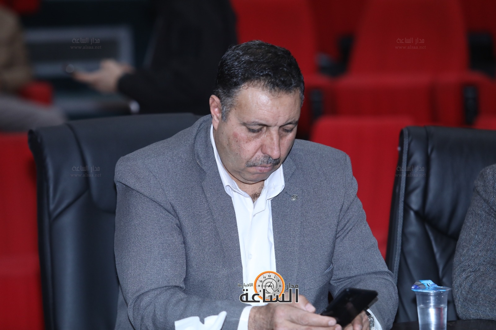 Madar Al-Saa Images 0.1436389380872285