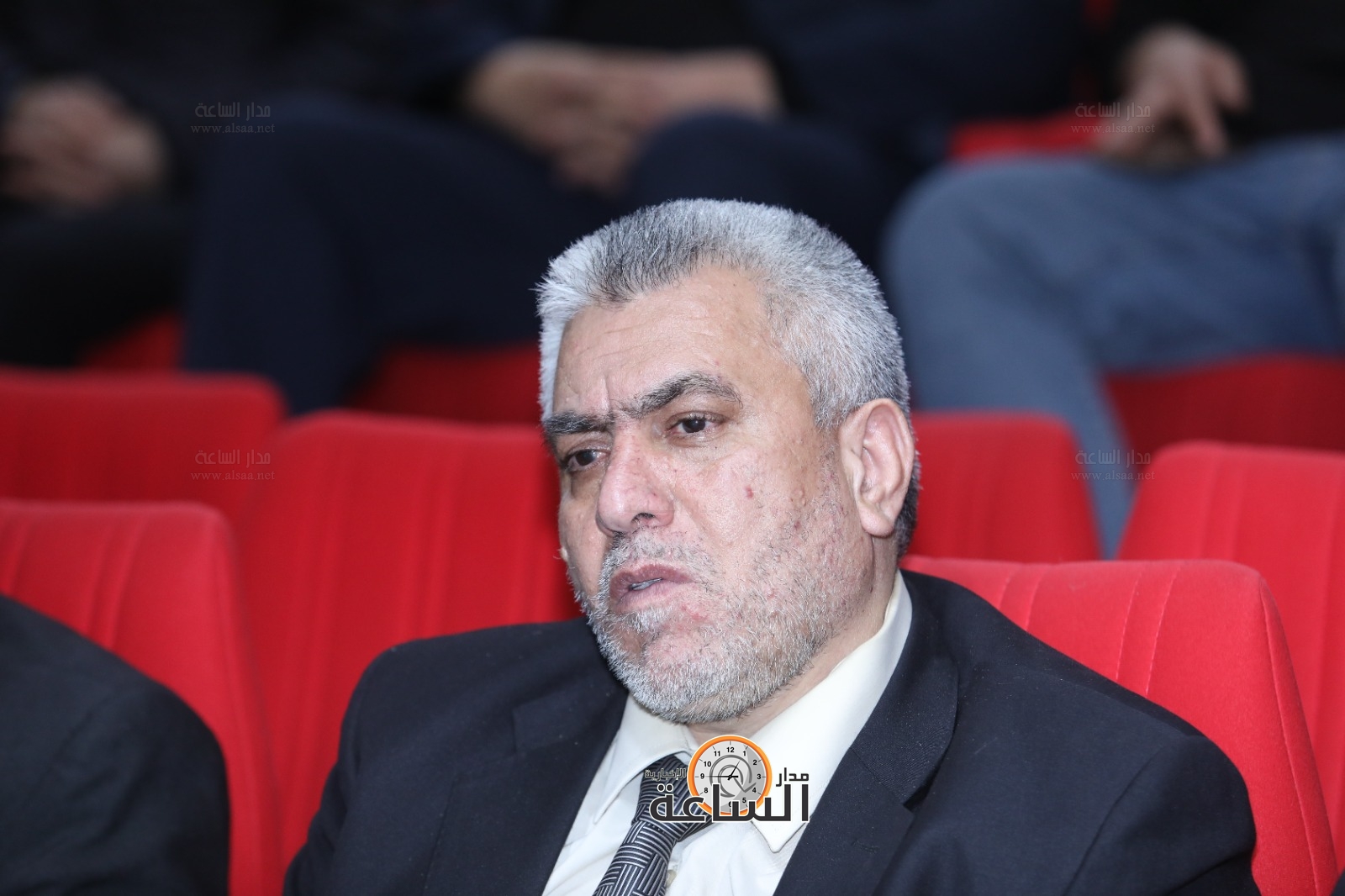 Madar Al-Saa Images 0.9841458620723353