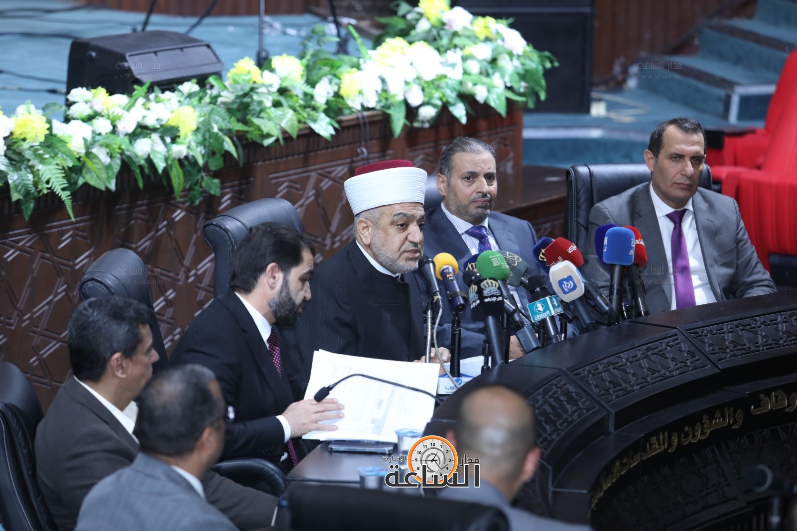 Madar Al-Saa Images 0.42284817042230505