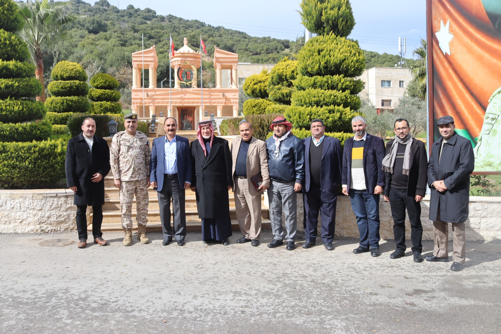 Madar Al-Saa Images 0.34222769908142725