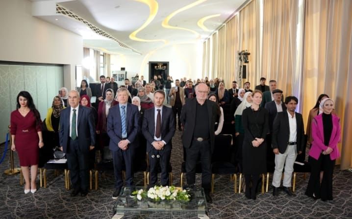 Madar Al-Saa Images 0.5540518761916962