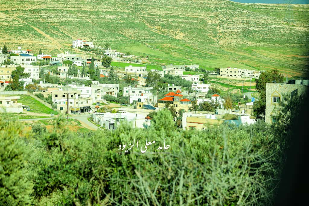 Madar Al-Saa Images 0.4299546000468186