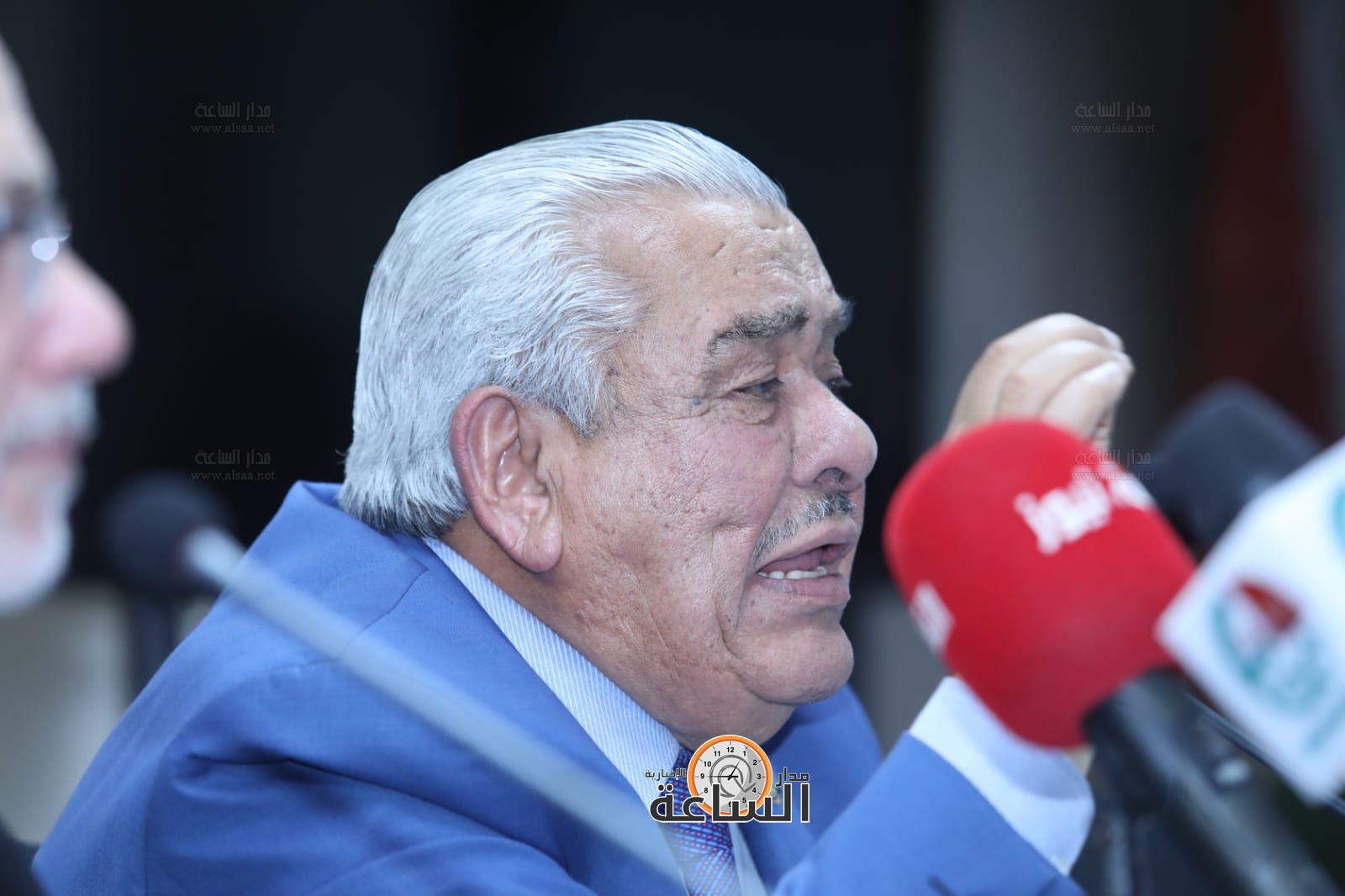 Madar Al-Saa Images 0.939225409833675