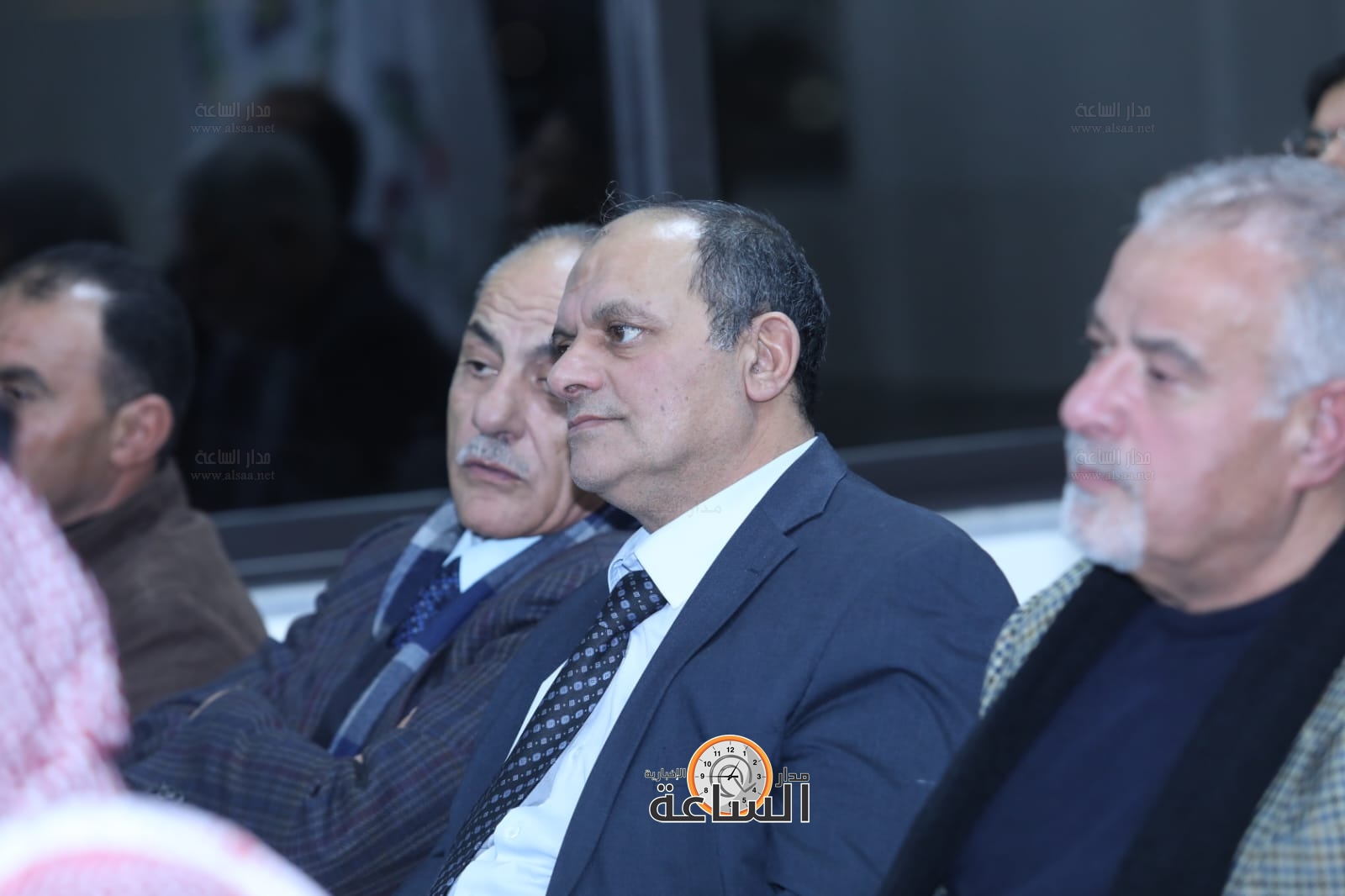 Madar Al-Saa Images 0.9192223821420713