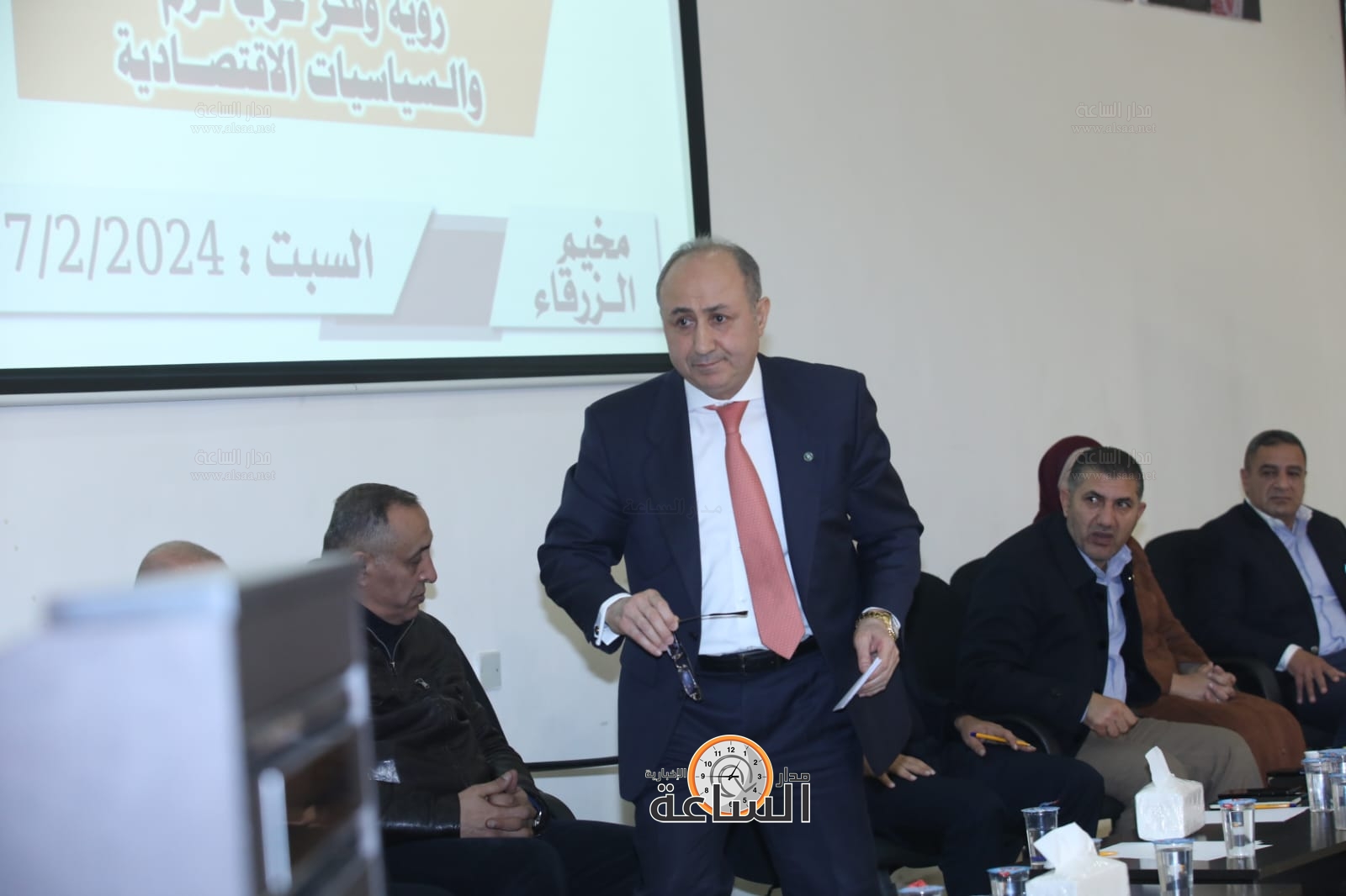 Madar Al-Saa Images 0.9167049575706121