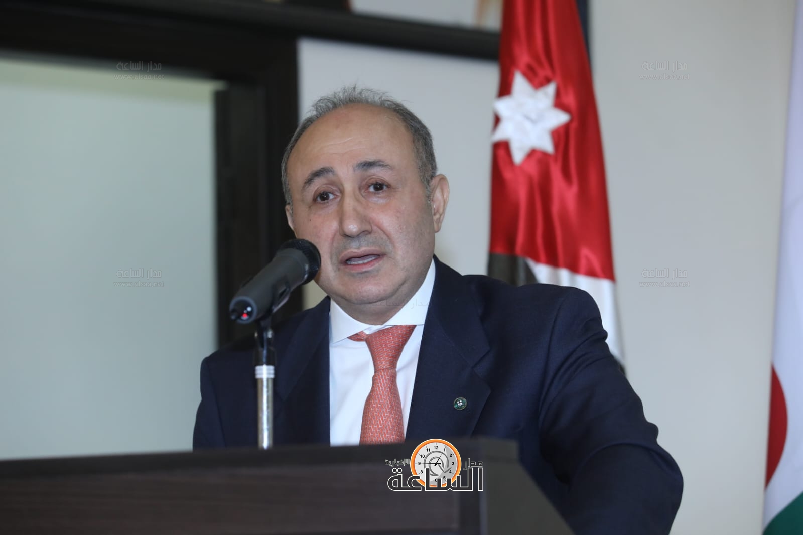 Madar Al-Saa Images 0.03719480678490017