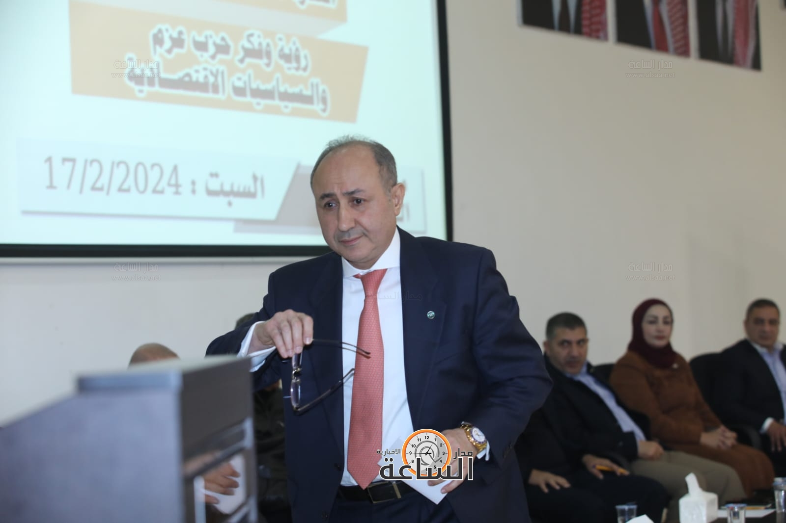 Madar Al-Saa Images 0.949636429043405