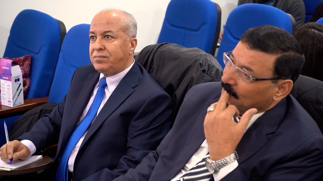 Madar Al-Saa Images 0.2855139418368995