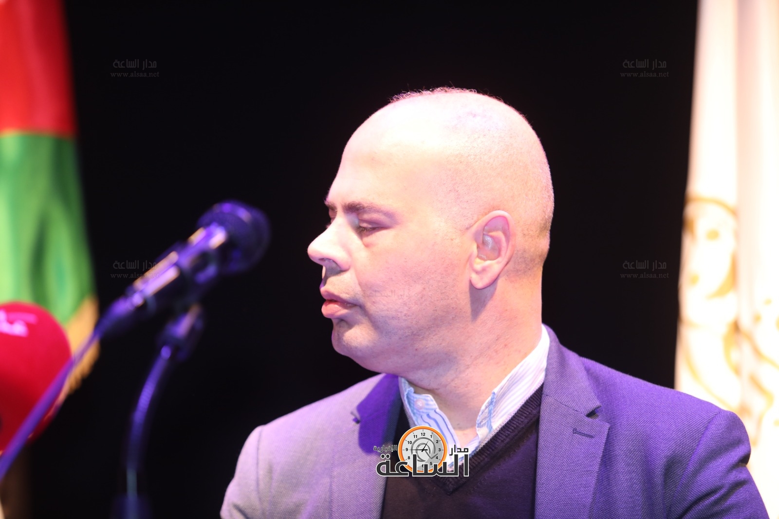 Madar Al-Saa Images 0.6985749576461131