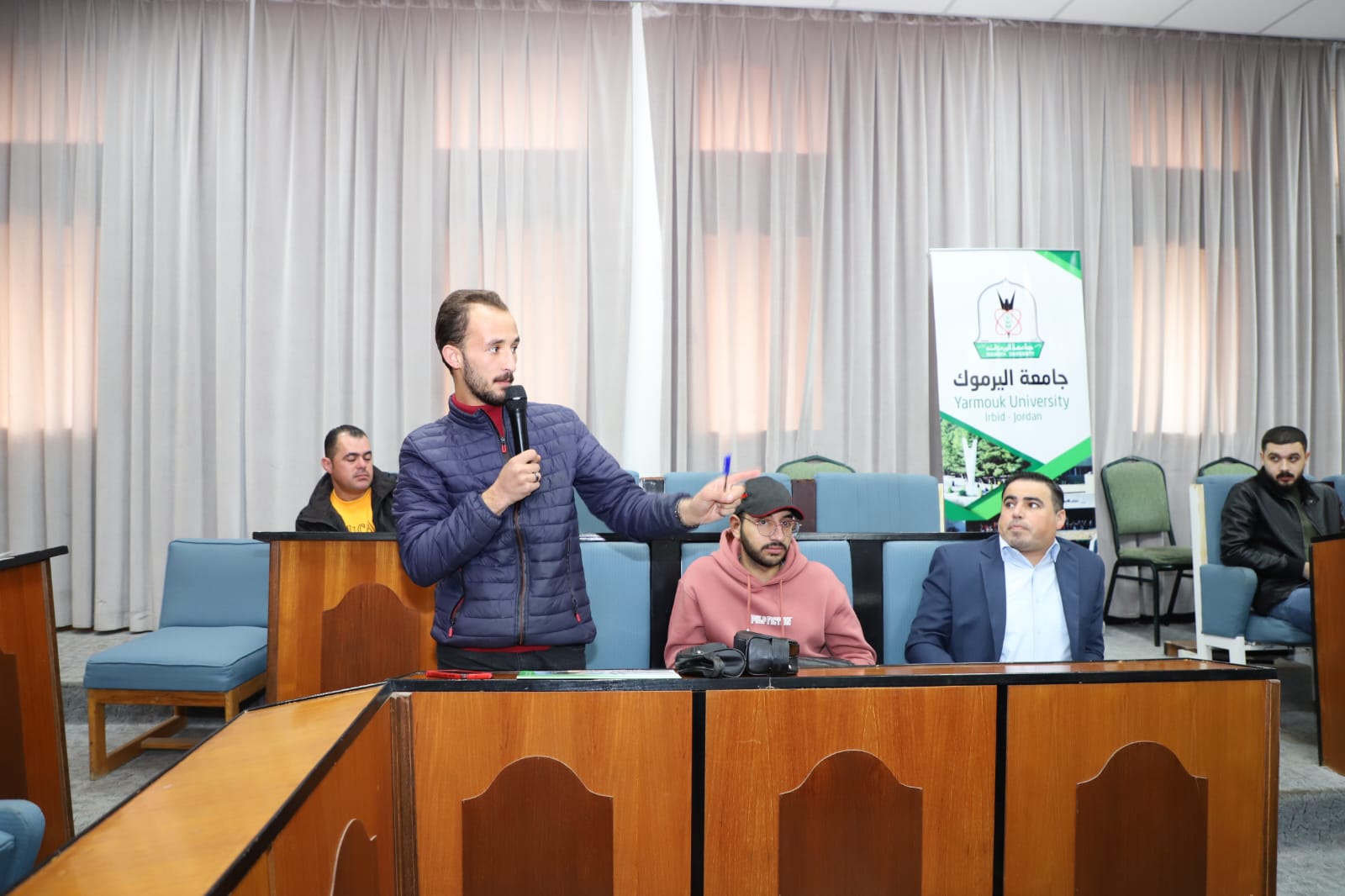 Madar Al-Saa Images 0.06207187575836892