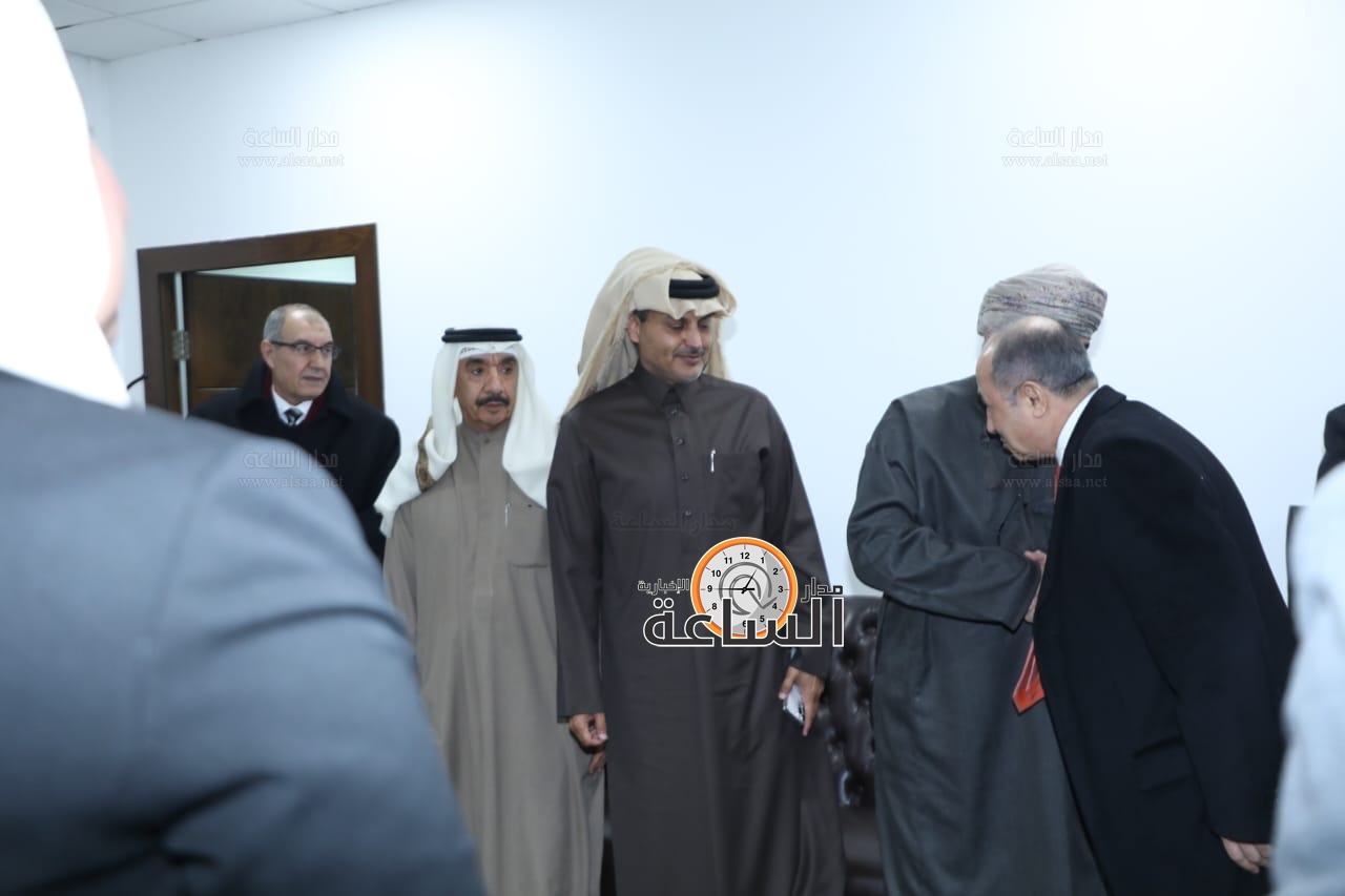 Madar Al-Saa Images 0.3839063160500682