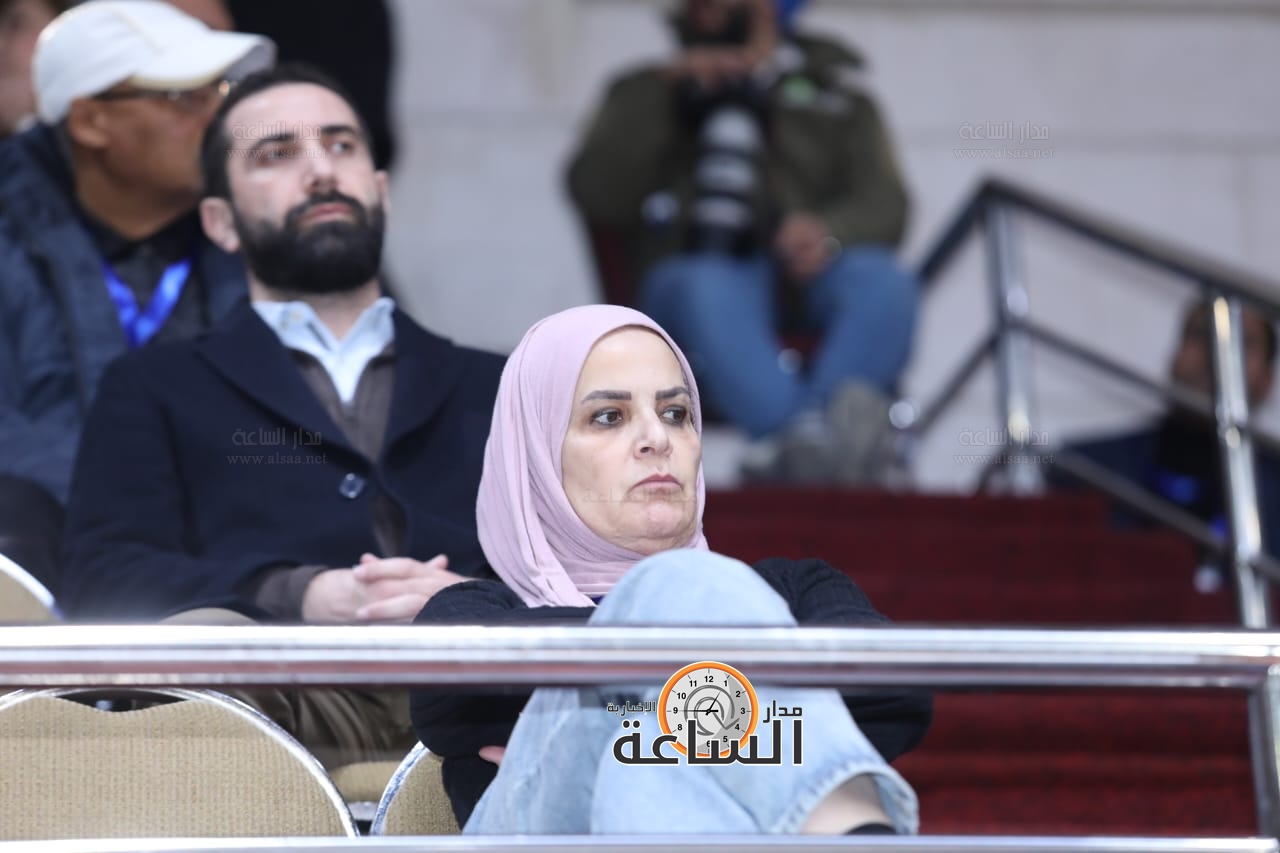 Madar Al-Saa Images 0.4929176462804088