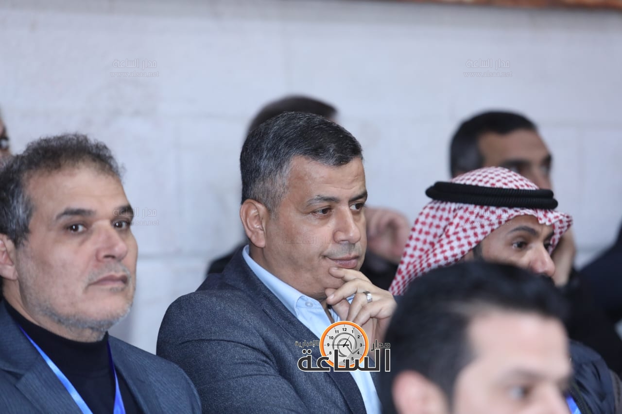 Madar Al-Saa Images 0.04648192692561781