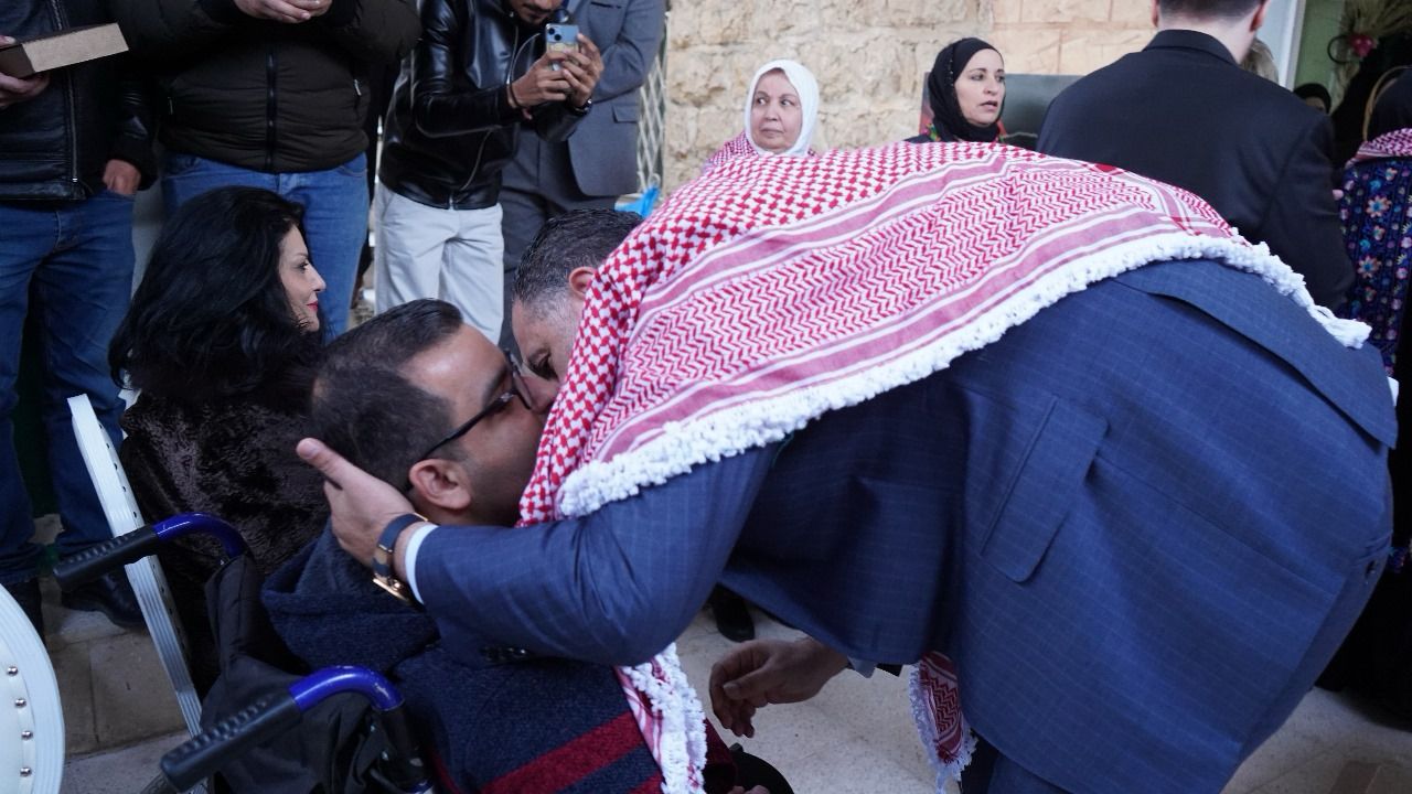 Madar Al-Saa Images 0.5998017122262207