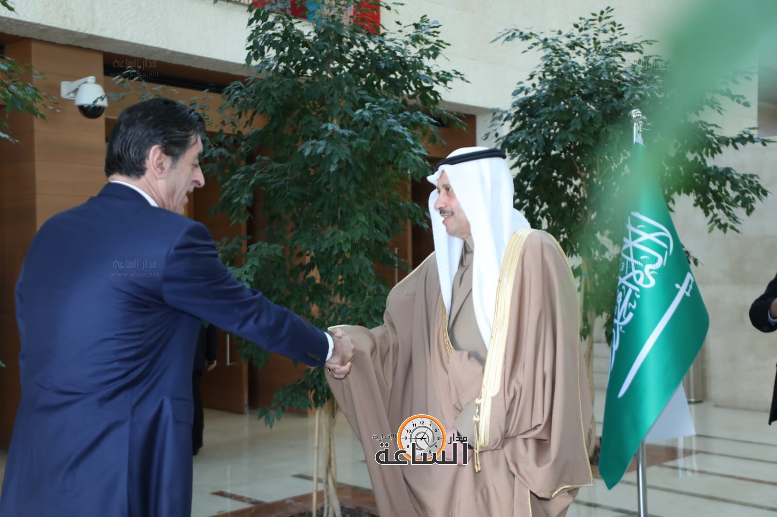 Madar Al-Saa Images 0.2951436093443238