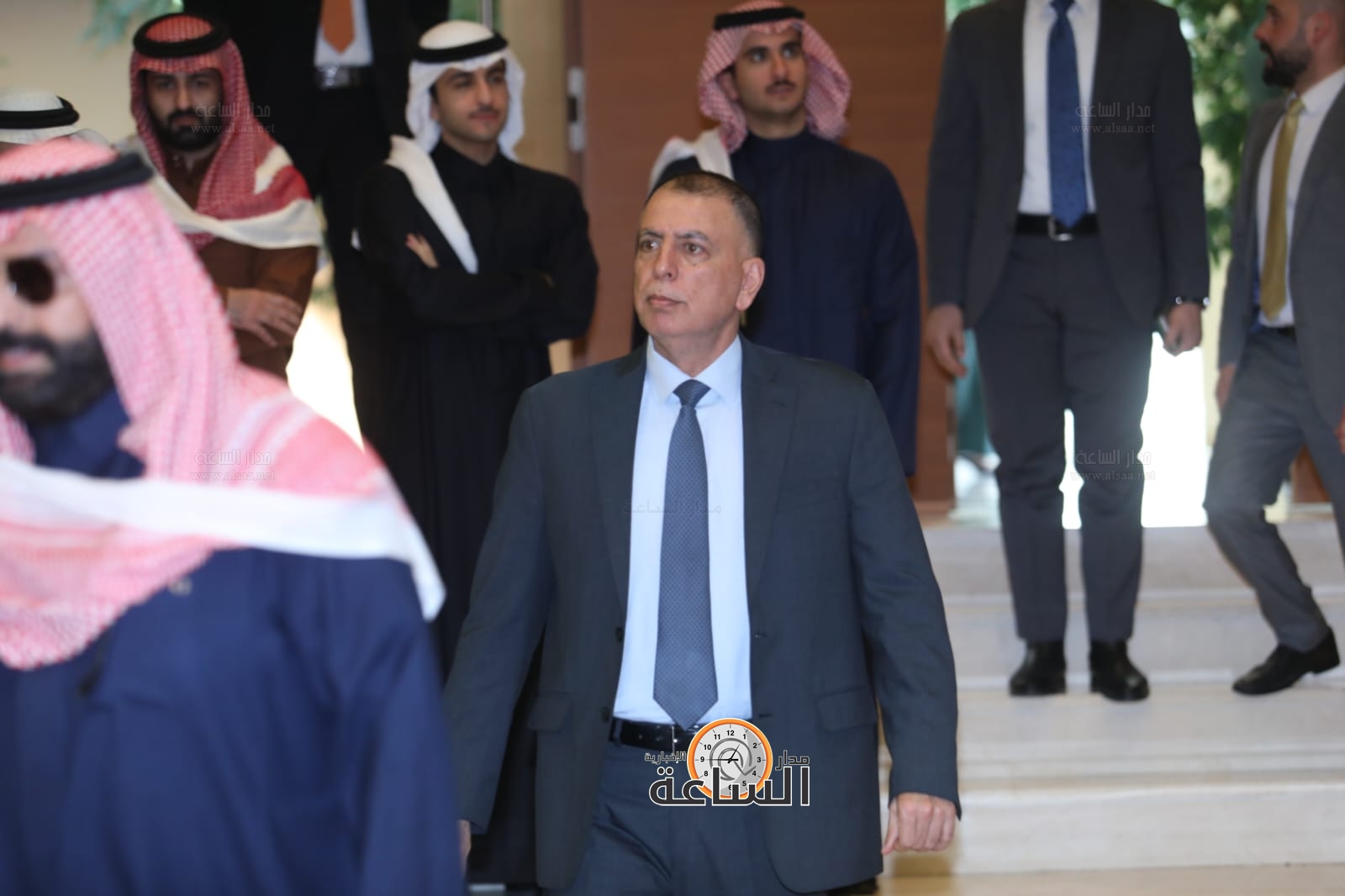 Madar Al-Saa Images 0.08860475569195381