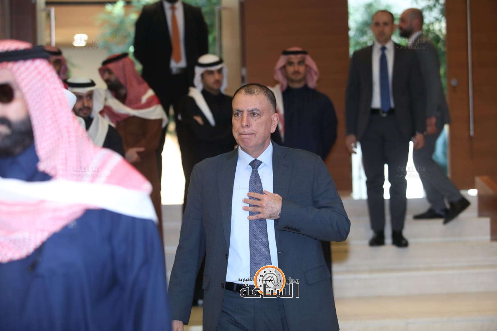 Madar Al-Saa Images 0.07566836630859686