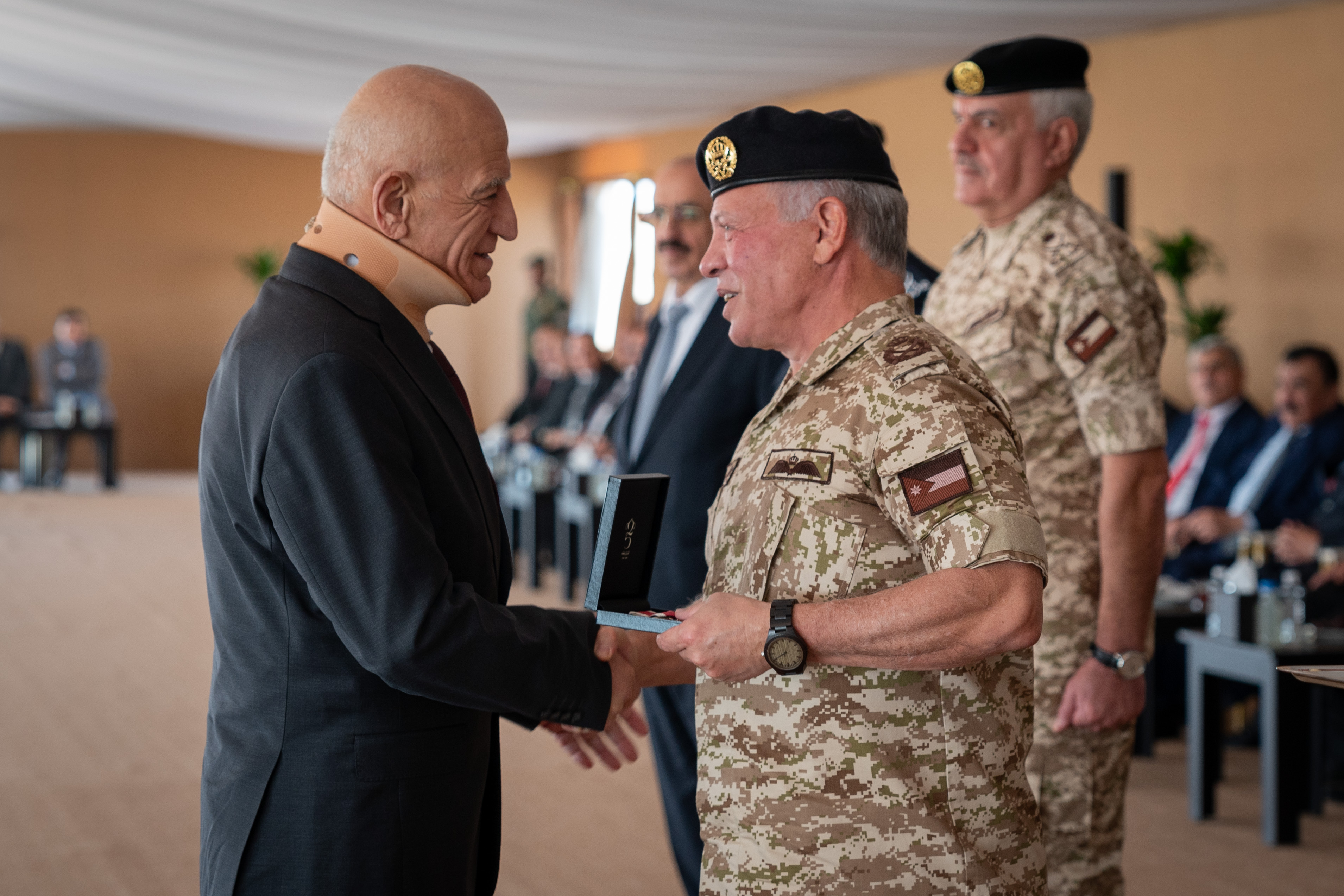 Madar Al-Saa Images 0.8042321773586141