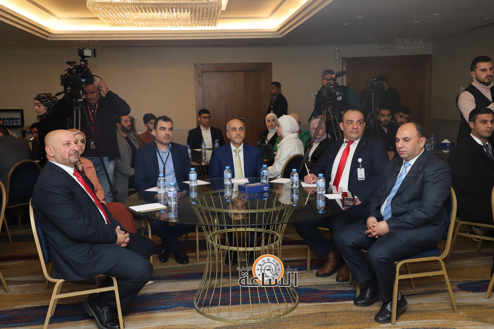 Madar Al-Saa Images 0.02201329853360634