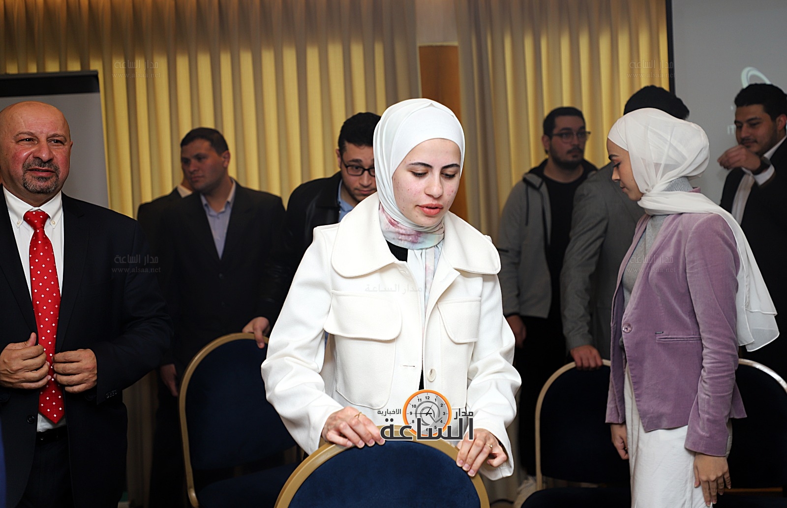 Madar Al-Saa Images 0.21148883916617