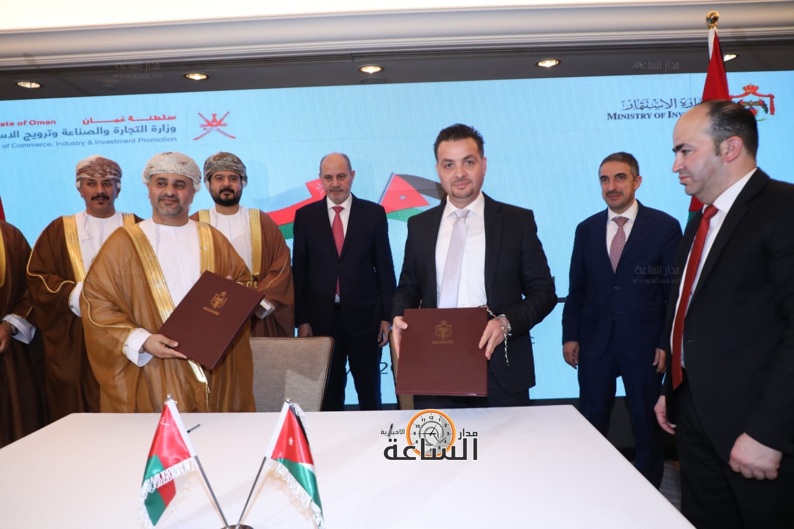 Madar Al-Saa Images 0.16515452504678563