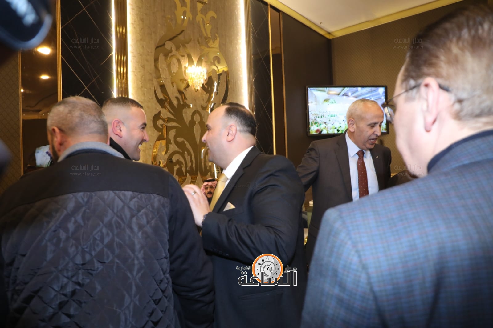 Madar Al-Saa Images 0.7483821870488725